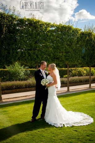 Rayleigh_Essex_Wedding_Photographer_Clare_Kentish_Marriott19