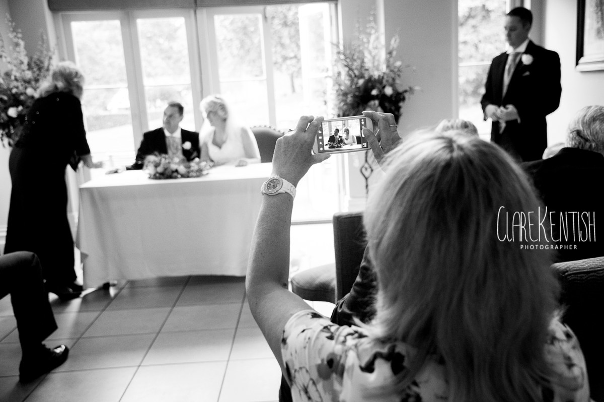Rayleigh_Essex_Wedding_Photographer_Maison_Le_Talbooth_Dedham10