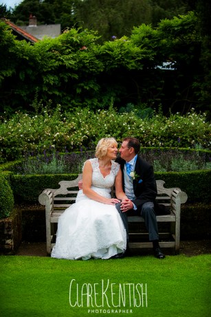 Rayleigh_Essex_Wedding_Photographer_Maison_Le_Talbooth_Dedham35