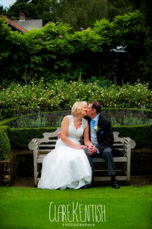 Rayleigh_Essex_Wedding_Photographer_Maison_Le_Talbooth_Dedham36