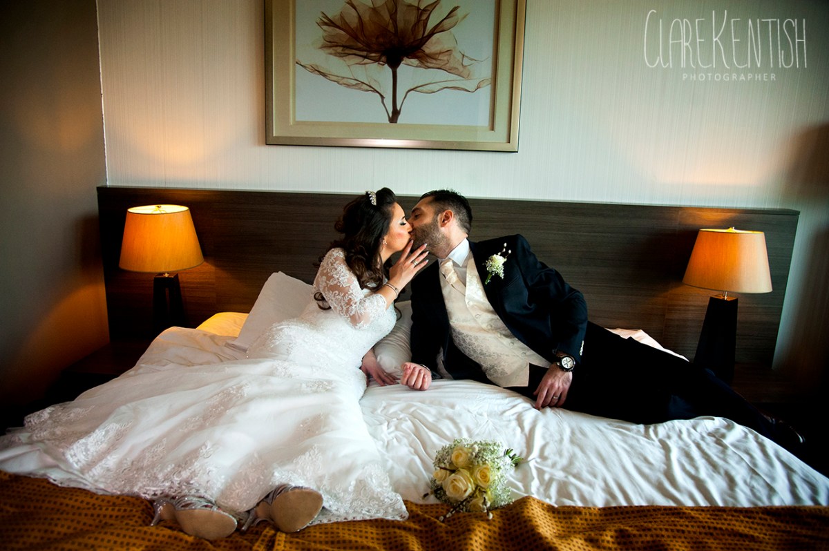Clare_Kentish_Photographer_Rayleigh_Essex_Wedding_Photography_Kingston_16